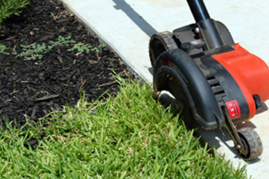 Lawn and Curb Edging